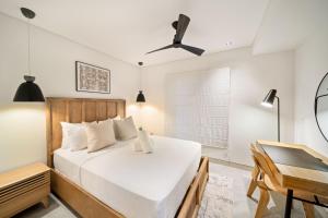 Stunning High Floor Luxury Beachfront Condo - Allure 402