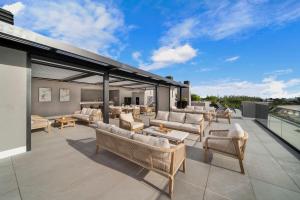 Stunning High Floor Luxury Beachfront Condo - Allure 402
