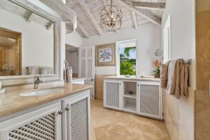 Villa with Pool and Golf Views - Villa Grove