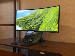 Stylish Stay with 4K Monitor and Central Location