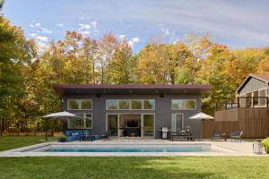 Cherry Hill Luxury Monthly Rental Heated Pool