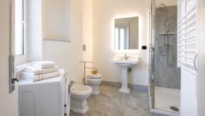 Elegantis Trastevere Suite with Terrace - Comfort in Most Charming District
