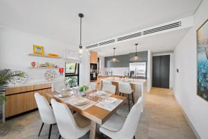Exceptional Beachfront Condo - Allure 105 2 bed