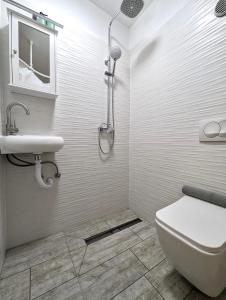 Cozy Ground Level Studio