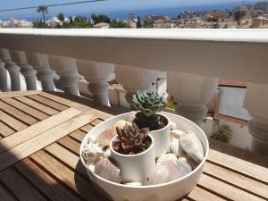 TERRAZA AL MAR