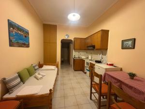 Irenes Sunny apartment in Limnos
