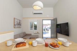 Cozio Loft at Kontokali Bay!