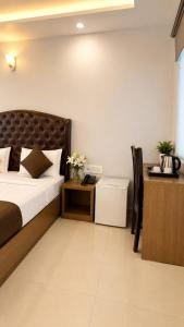 Hotel The Sky Nest Suites Near Delhi IGI Airport