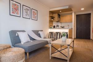 Bright Las Condes Apt Pool & Gym for 3 Guests