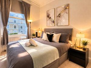 Kensington HydePark with 1GB Wifi & Private Terrace