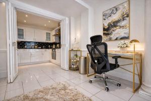 Kensington HydePark with 1GB Wifi & Private Terrace