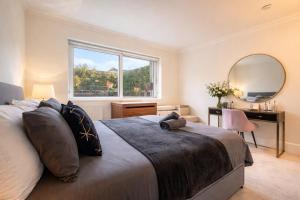 Kensington HydePark with 1GB Wifi & Private Terrace