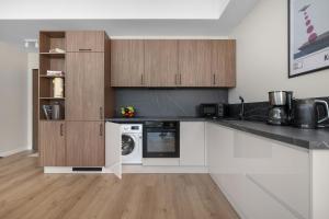 Air Conditioned Apartment in Katowice Center with Parking by Renters Prestige