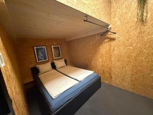 corner studio im fresh-cube