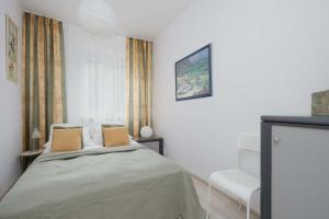 Family Apartment with a Balcony Near the Underground Ursynow