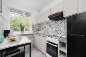 Family Apartment with a Balcony Near the Underground Ursynow