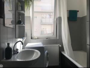 Practical two bedroom APT near Corvin
