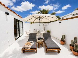 CASITAS SANTA RITA Adults Only Oasis with Heated Pool & Private Patios