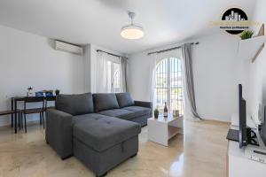 Riviera Del Sol Apartment