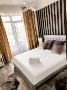 Romeos Beachfront Apartment by LOFT, Hotel OPERA and White Tower