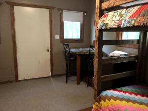 Peaceful Cabin Rental for Families near Tustumena Lake, Alaska