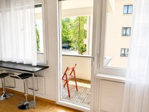 Cute Studio Next to Museum of Art - Art 9