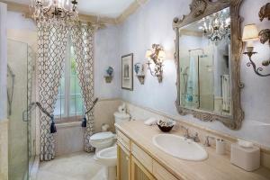 Glamorous Beachfront Estate - Leamington Pavilion