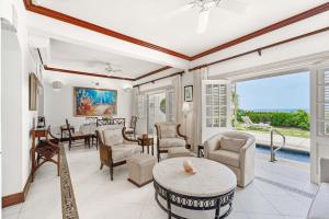 Beachfront Paradise with Plunge Pool - Fathoms End