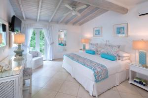 Garden and Pool Views - Glitter Bay 310