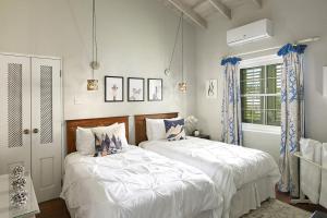 Relaxing Beachfront Home - La Paloma 4 bed