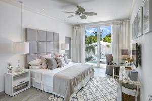 Tropical Oasis by Beach with Pool - Footprints South