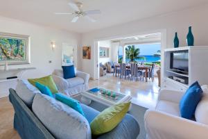 Uninterrupted Beachfront Views - Schooner Bay 207
