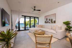 Stunning New Luxury Beachfront Condo - Allure 202