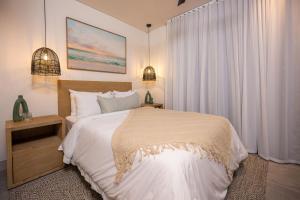 Stunning New Luxury Beachfront Condo - Allure 202