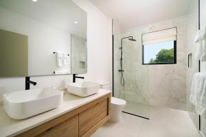NEW villa with plunge pool 3 mins to beach - Sorrento 10 2 bed