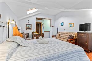 MonteCaoru - aptos. y habitaciones