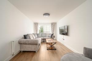 Pringle 2 Bedroom Apartment - Edinburgh