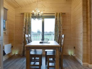Cedar Lodge - Uk30008