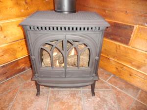 Charming One-Bedroom Cabin Rental Along the Talkeetna River, Alaska