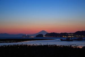 鎌倉逗子の隠れ家 海と富士山を望む4名1棟貸し古民家宿 最大7名