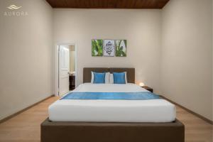 Paradise 4BR Villa - Private Pool, Karaoke & Near My Khe Beach