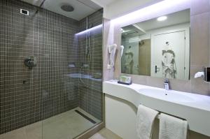 Holiday Inn Naples by IHG