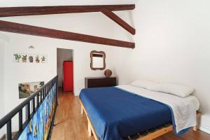 Charming House with Sea View in Palermo