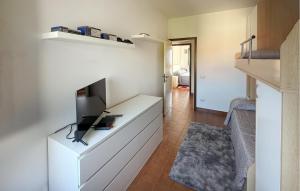 Gorgeous Apartment In Marotta With Wifi