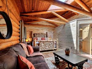 Unique Lodge Accommodation near Heber City, Utah