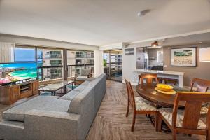Ocean-Beach Vacation Condo at Waikiki Beach Tower wAmazing Hotel Amenities
