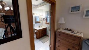 Chic Rural Suite in a Bed and Breakfast in Arrington, Virginia