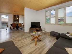 Holiday Home Chalet Dori by Interhome