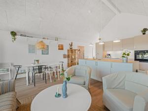 Apartment Ila - 350m from the sea by Interhome