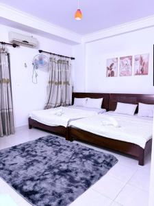 Pink Hotel